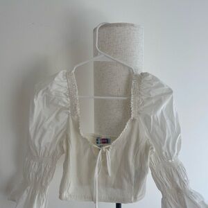 UO White Puff Sleeve Peasant Top